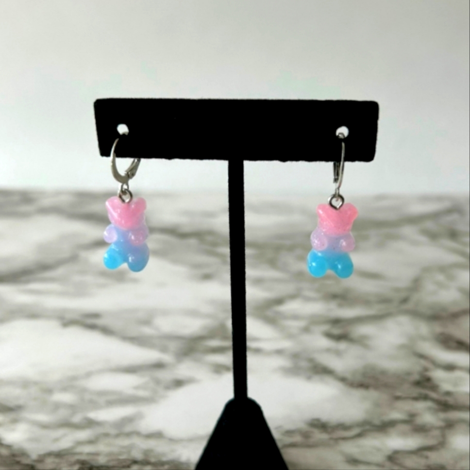 Earrings 8$